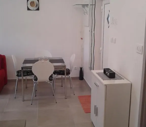 Apartment Melani Pula